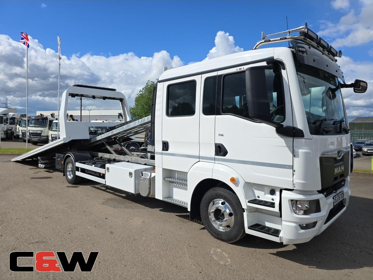 Vehicle image 21